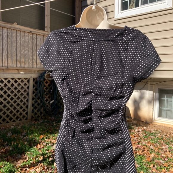 ANTHROPOLOGIE Pin-up Calendar Girl Black with White Polka Dots Top Womens Medium - Picture 6 of 11